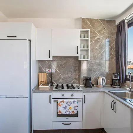 Olive Flat By Holidaykeys Apartmán Kyrenia (Northern Cyprus)